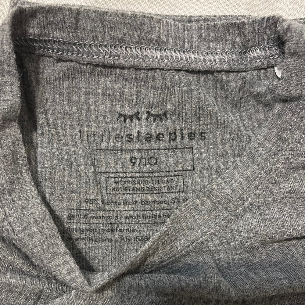Kids bamboo Pjs - Picture 2 of 3
